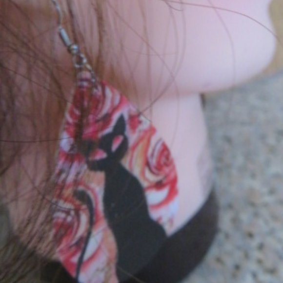 Faux Leather Tear Drop Cat with Pink Roses Earrings 7 cm 3" (F19) - Picture 2 of 2